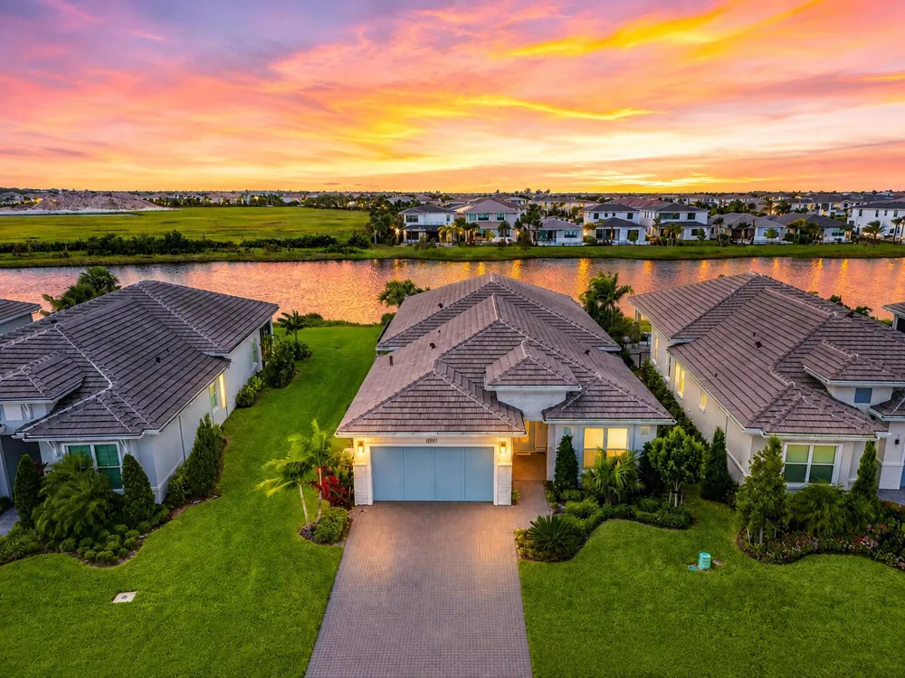 10033 Regency Way Palm Beach Gardens, FL 33412