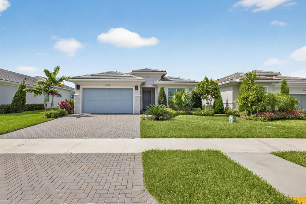 10033 Regency Way Palm Beach Gardens, FL 33412