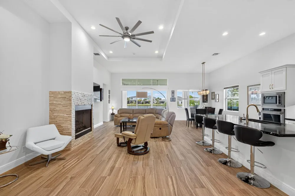 10033 Regency Way Palm Beach Gardens, FL 33412