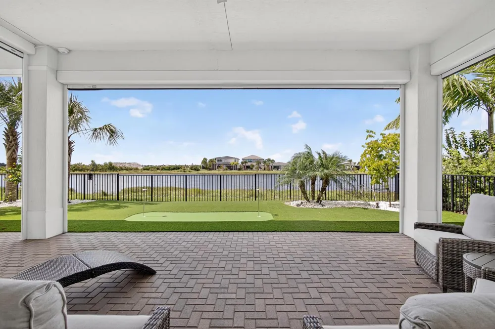 10033 Regency Way Palm Beach Gardens, FL 33412
