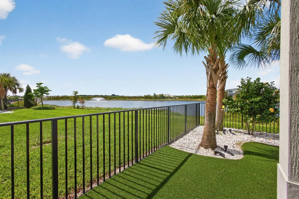 10033 Regency Way Palm Beach Gardens, FL 33412