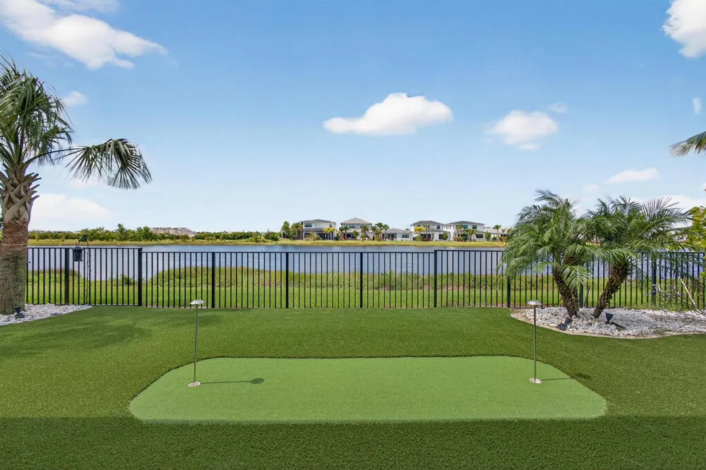 10033 Regency Way Palm Beach Gardens, FL 33412