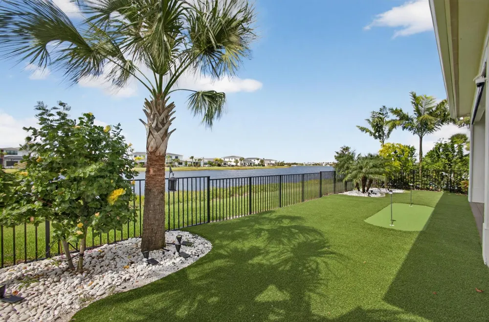 10033 Regency Way Palm Beach Gardens, FL 33412