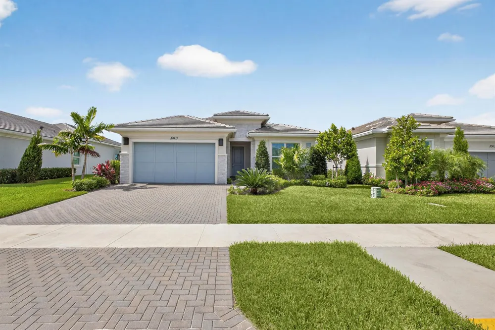 10033 Regency Way Palm Beach Gardens, FL 33412