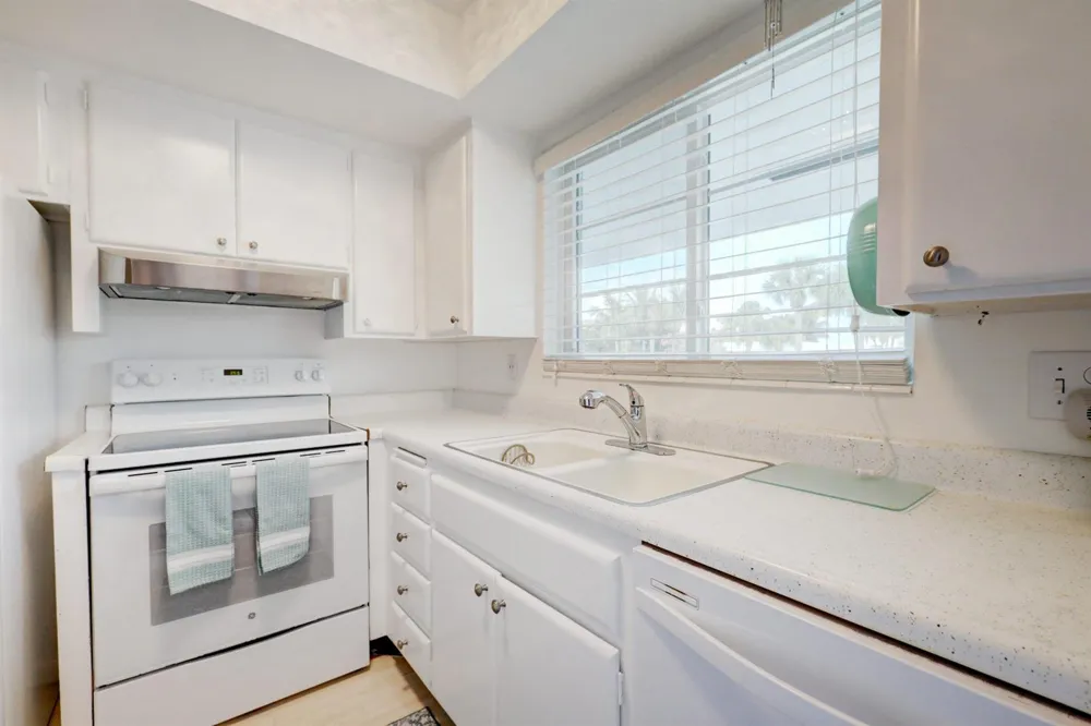 50 Celestial Way #8e Juno Beach, FL 33408
