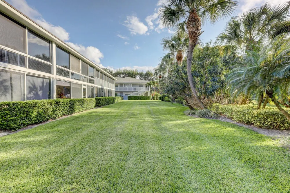 50 Celestial Way #8e Juno Beach, FL 33408