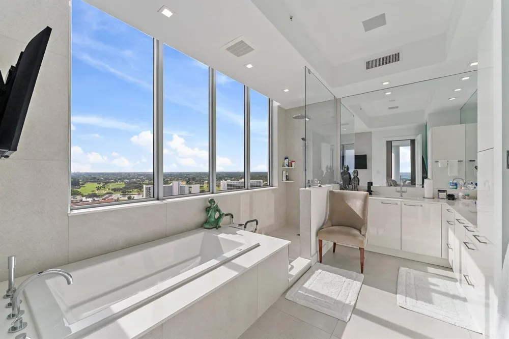 3 Water Club Way #1902 North Palm Beach, FL 33408