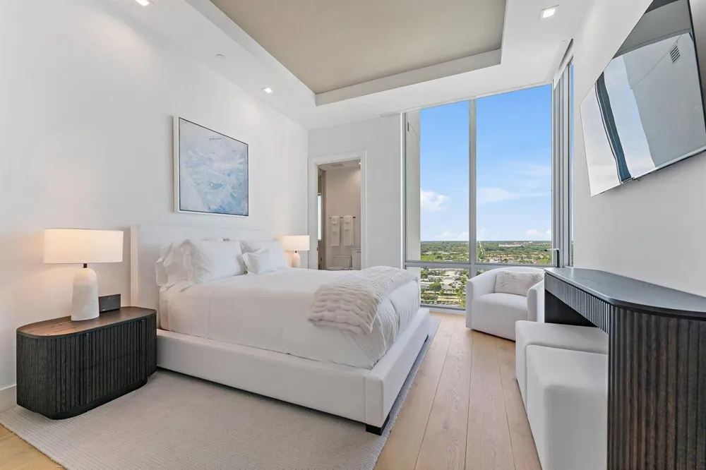 3 Water Club Way #1902 North Palm Beach, FL 33408