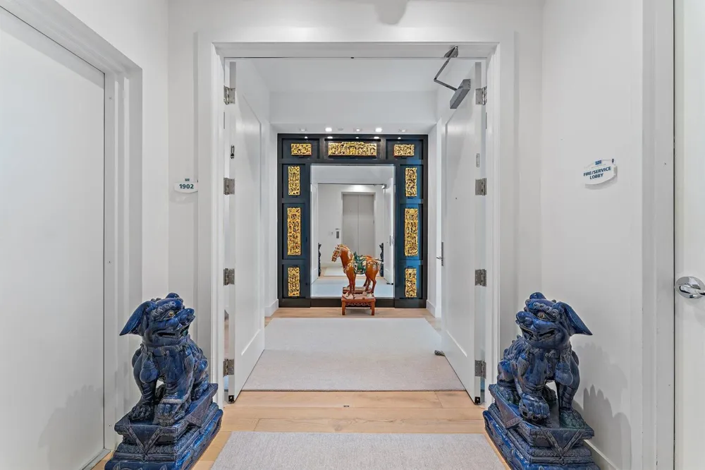3 Water Club Way #1902 North Palm Beach, FL 33408