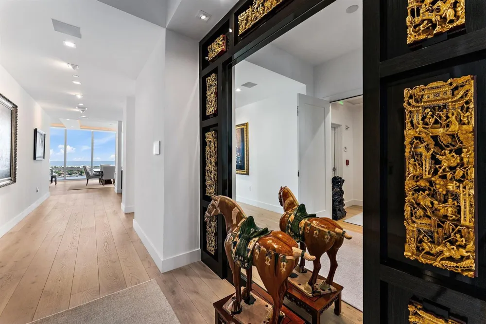 3 Water Club Way #1902 North Palm Beach, FL 33408