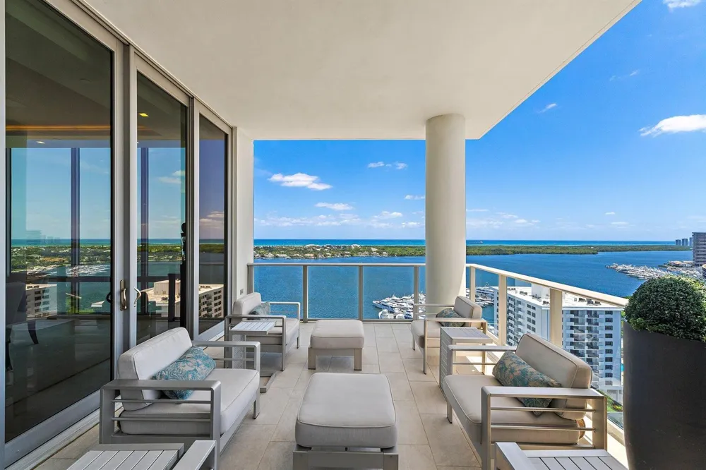 3 Water Club Way #1902 North Palm Beach, FL 33408