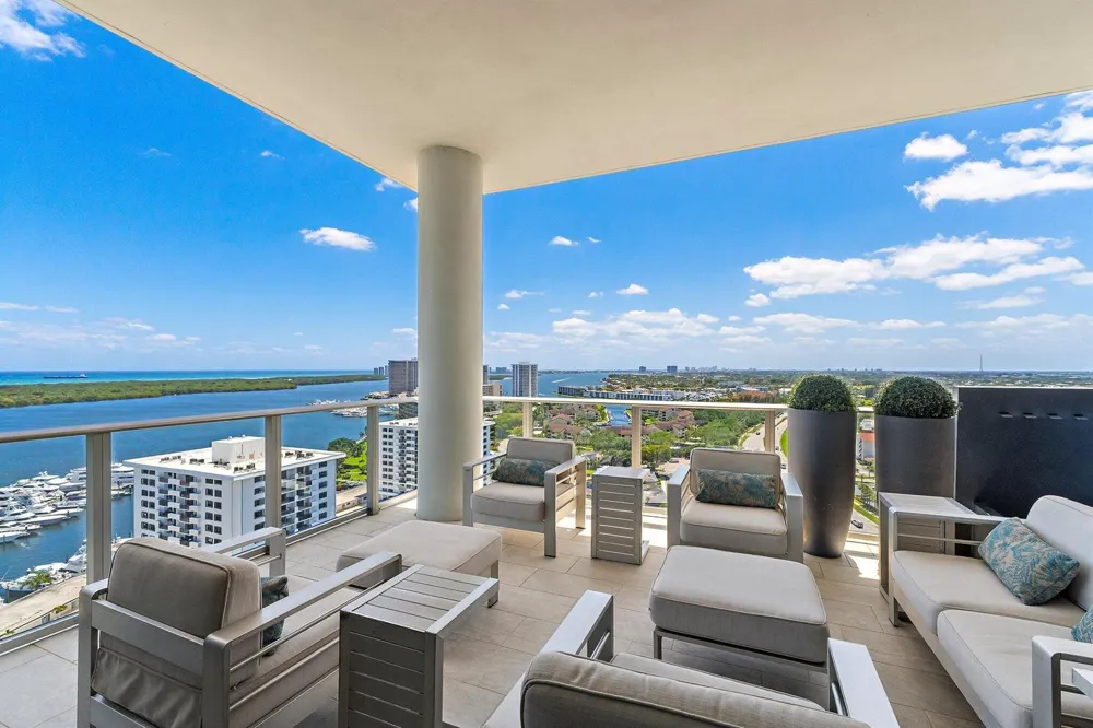 3 Water Club Way #1902 North Palm Beach, FL 33408