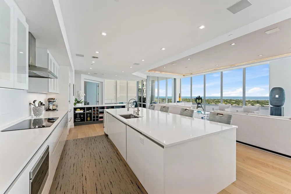 3 Water Club Way #1902 North Palm Beach, FL 33408