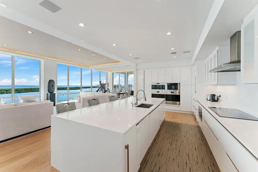 3 Water Club Way #1902 North Palm Beach, FL 33408