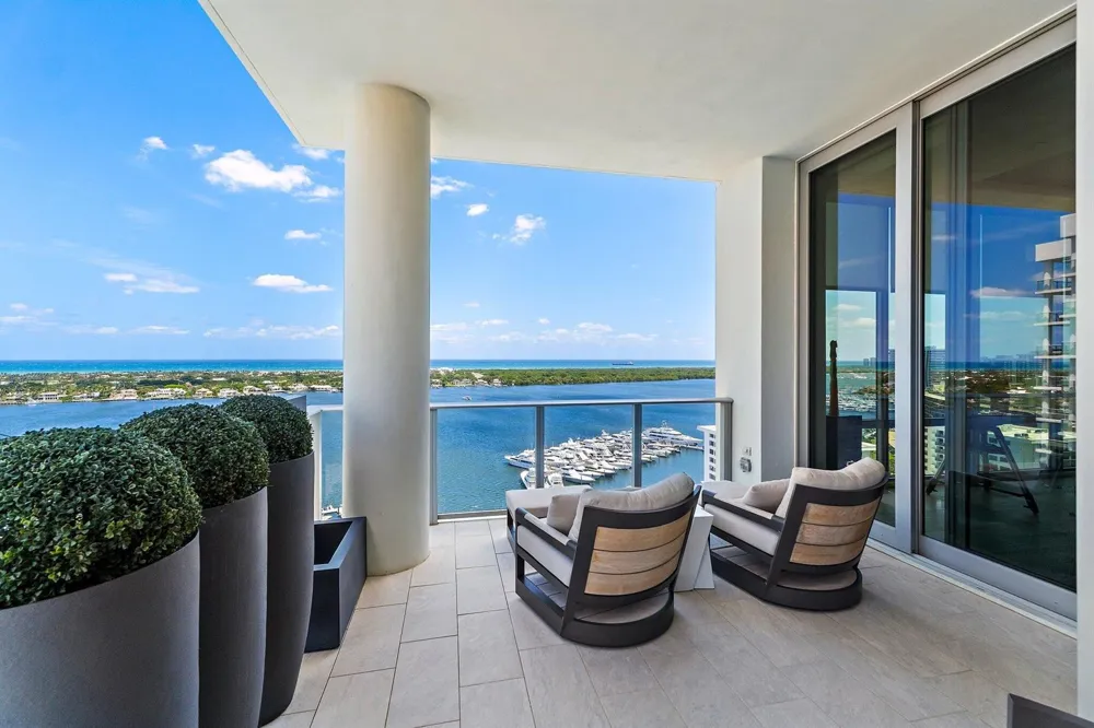 3 Water Club Way #1902 North Palm Beach, FL 33408