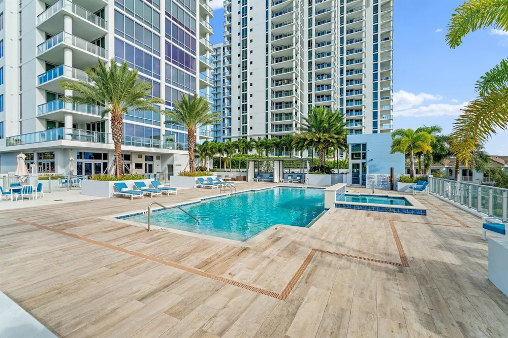 3 Water Club Way #1902 North Palm Beach, FL 33408