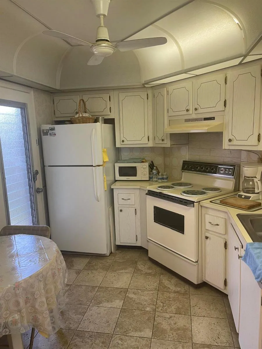 4 Greenway #201 Royal Palm Beach, FL 33411