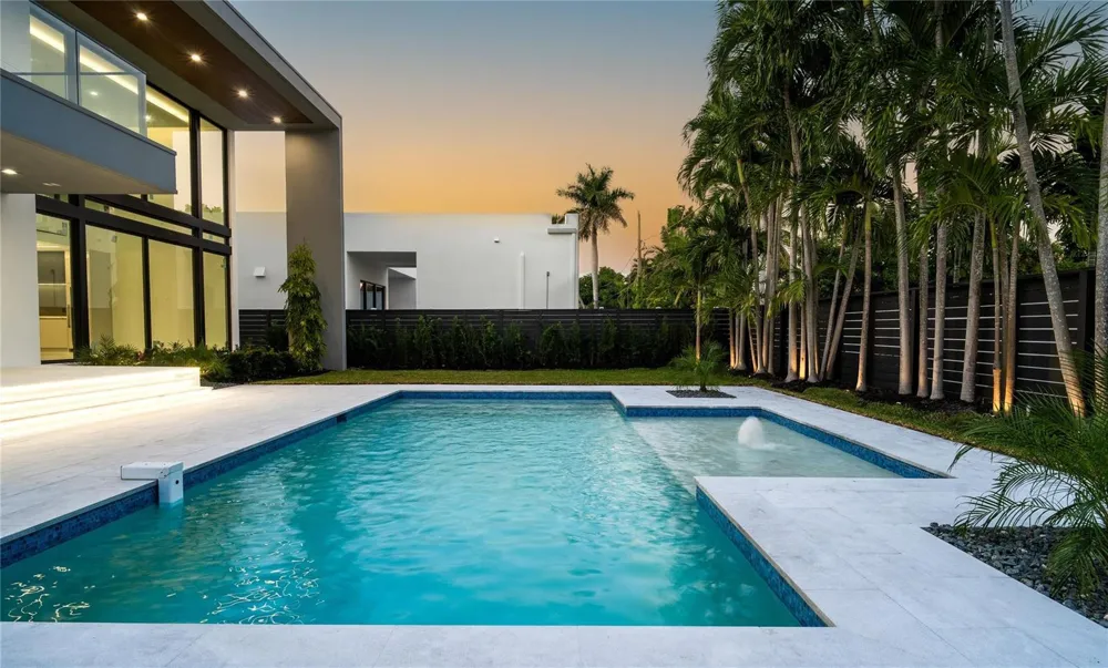 508 NE 9th Avenue Fort Lauderdale, FL 33301