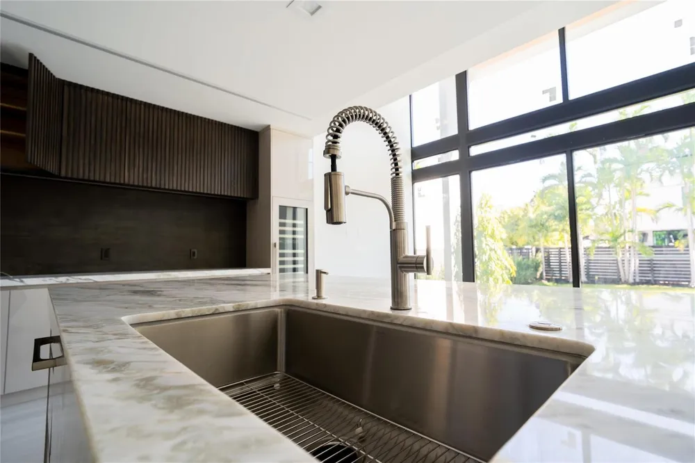 508 NE 9th Avenue Fort Lauderdale, FL 33301