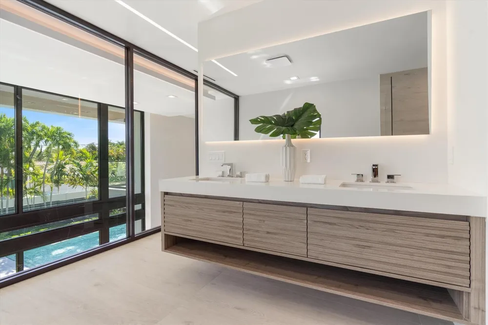508 NE 9th Avenue Fort Lauderdale, FL 33301