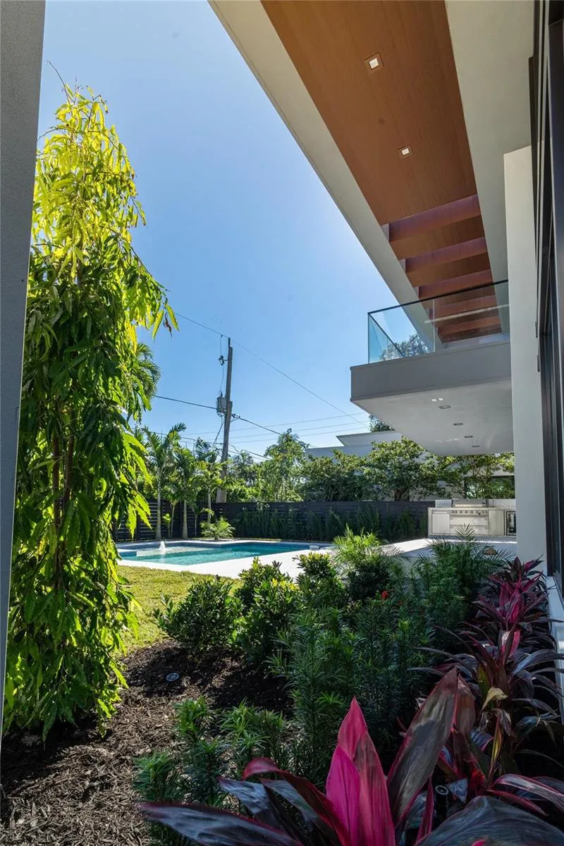 508 NE 9th Avenue Fort Lauderdale, FL 33301