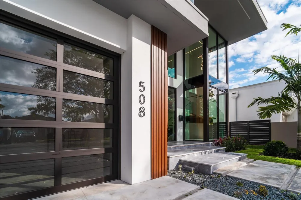 508 NE 9th Avenue Fort Lauderdale, FL 33301