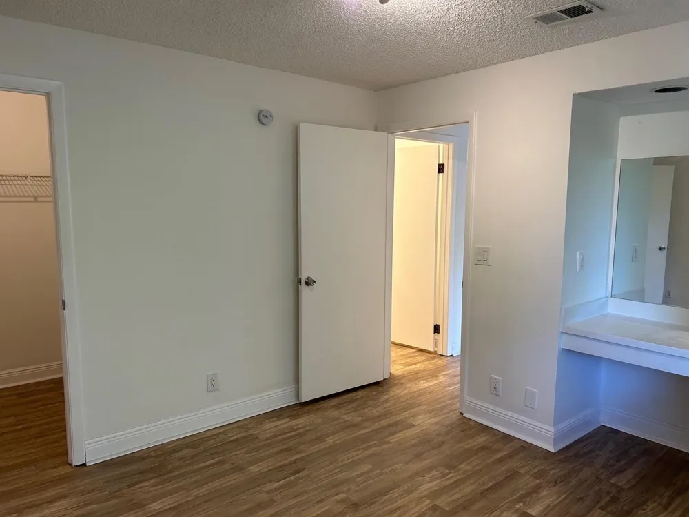9999 Summerbreeze Drive #105 Sunrise, FL 33322
