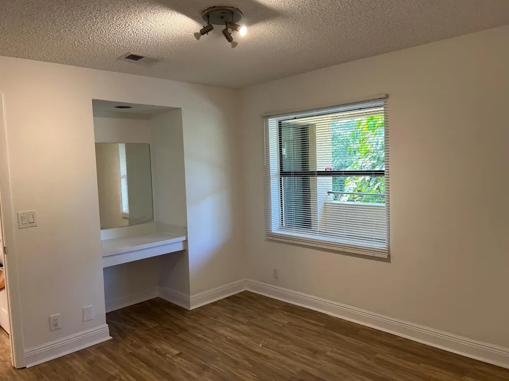 9999 Summerbreeze Drive #105 Sunrise, FL 33322
