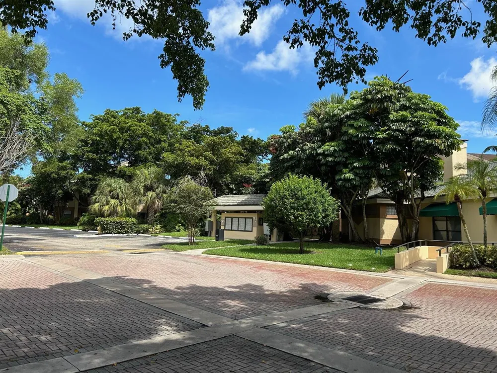 9999 Summerbreeze Drive #105 Sunrise, FL 33322