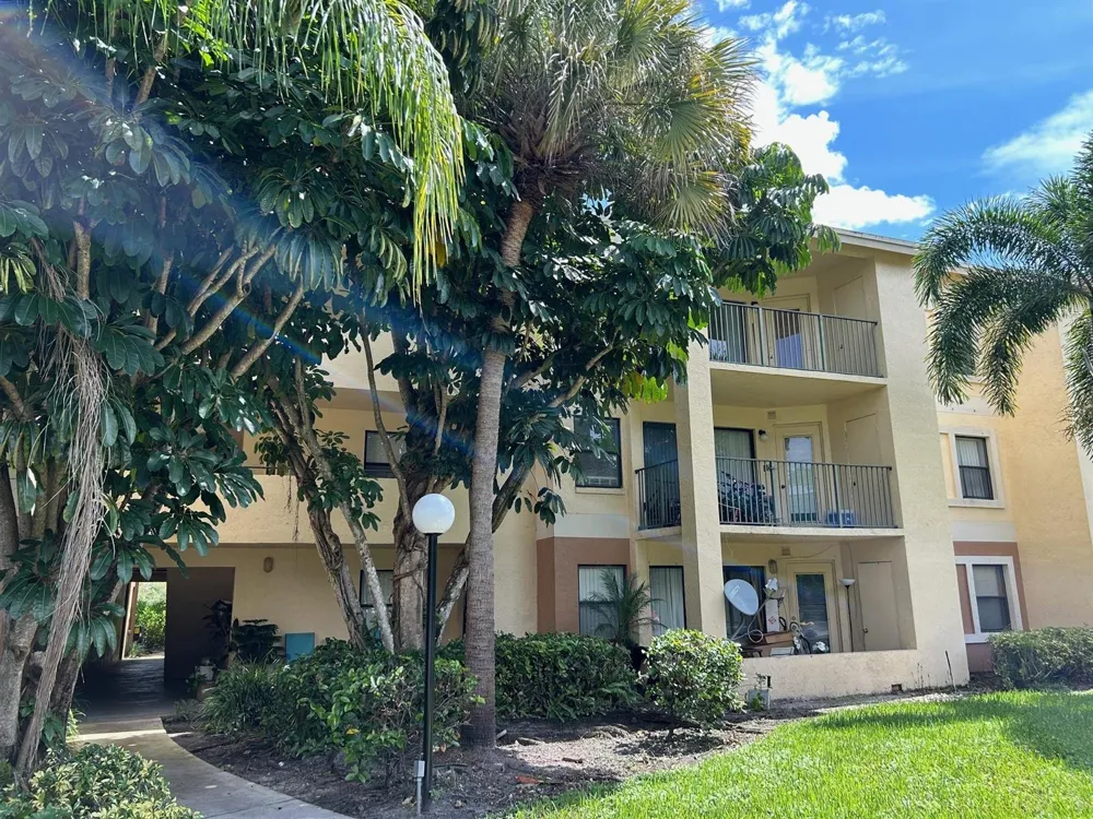 9999 Summerbreeze Drive #105 Sunrise, FL 33322