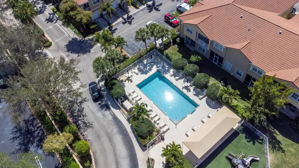 110 Lighthouse Circle #H Tequesta, FL 33469