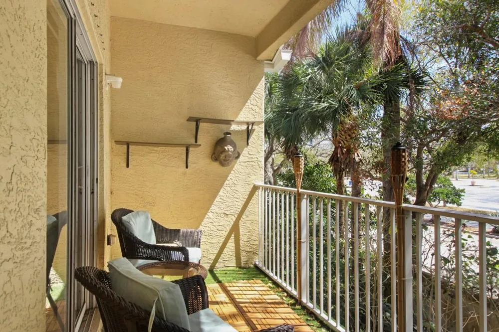 110 Lighthouse Circle #H Tequesta, FL 33469