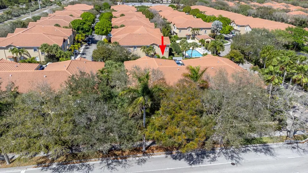 110 Lighthouse Circle #H Tequesta, FL 33469