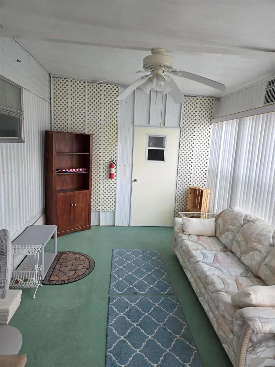 2915 Roger Street Sebring, FL 33872