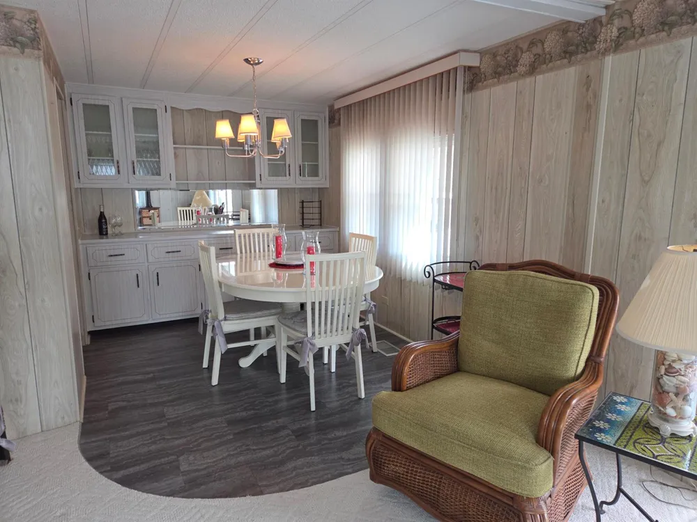 2915 Roger Street Sebring, FL 33872