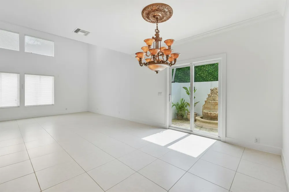 2801 Embassy Drive West Palm Beach, FL 33401