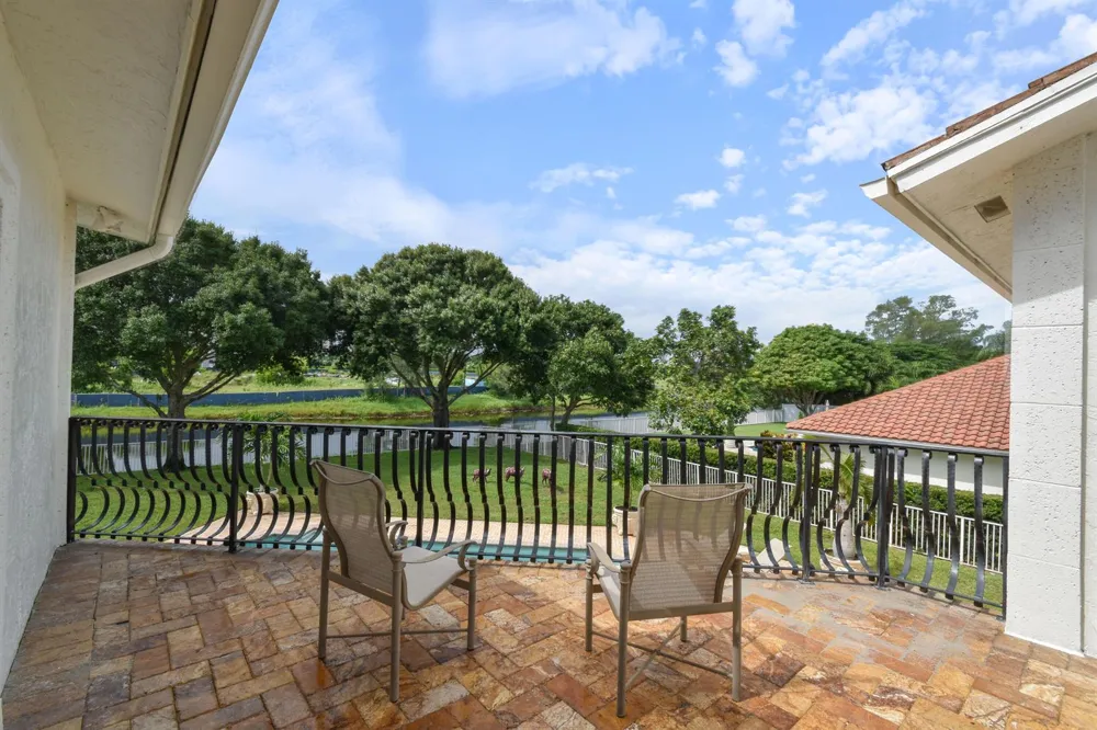 2801 Embassy Drive West Palm Beach, FL 33401