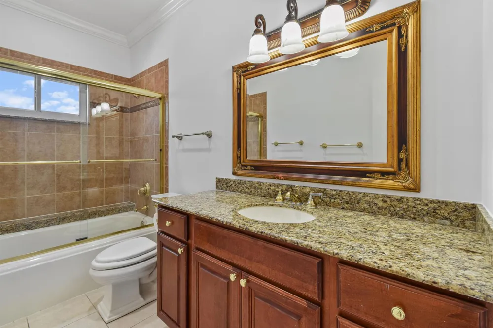 2801 Embassy Drive West Palm Beach, FL 33401