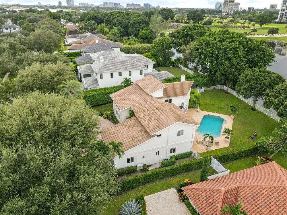 2801 Embassy Drive West Palm Beach, FL 33401