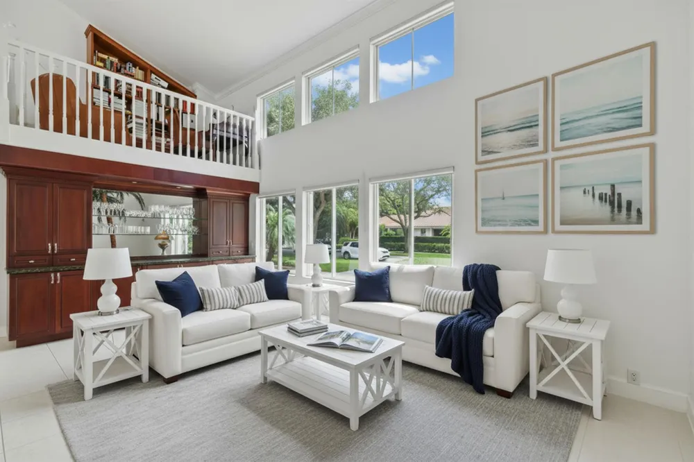 2801 Embassy Drive West Palm Beach, FL 33401