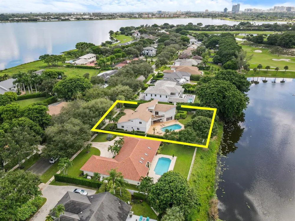 2801 Embassy Drive West Palm Beach, FL 33401