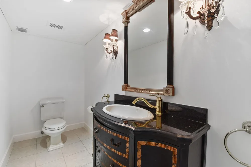 2801 Embassy Drive West Palm Beach, FL 33401
