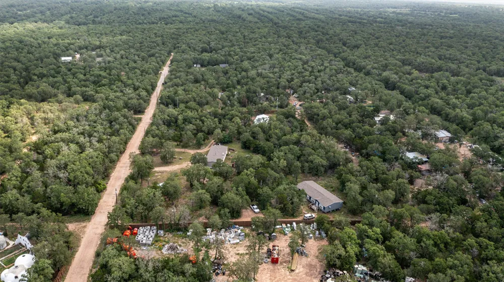 163 Northside Lane Cedar Creek, TX 78612