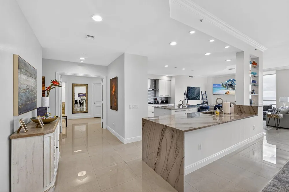 3800 Ocean Drive #2050 Singer Island, FL 33404