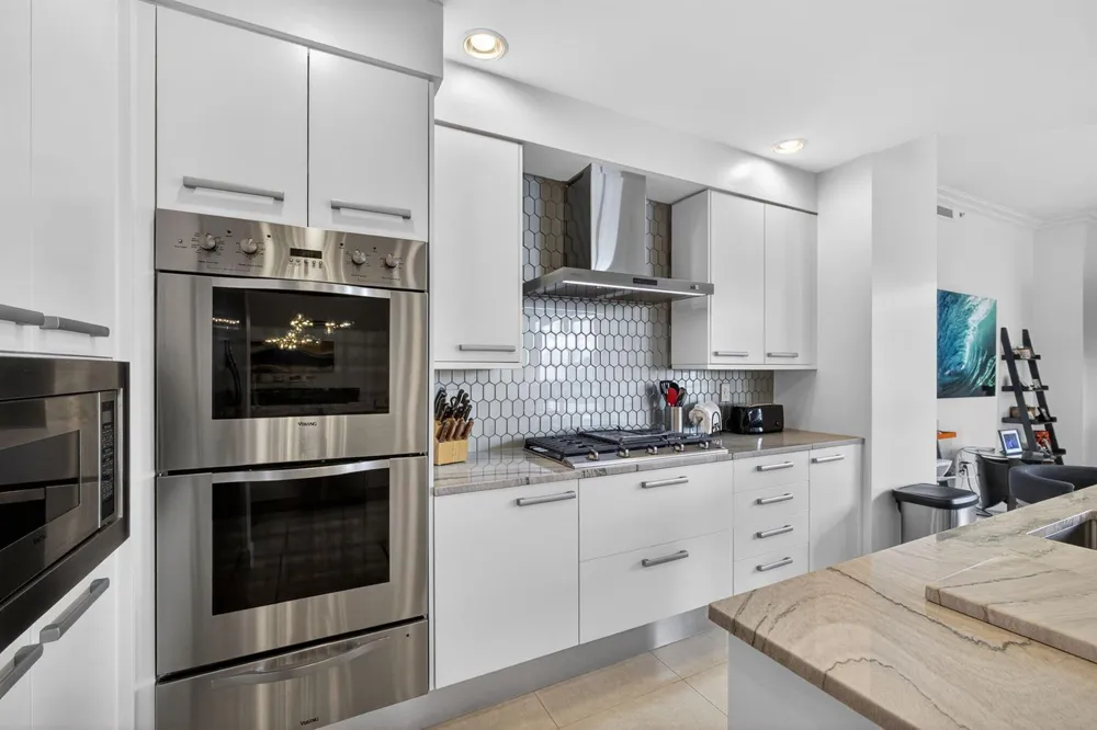 3800 Ocean Drive #2050 Singer Island, FL 33404
