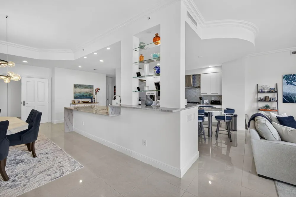 3800 Ocean Drive #2050 Singer Island, FL 33404