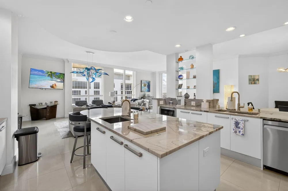 3800 Ocean Drive #2050 Singer Island, FL 33404