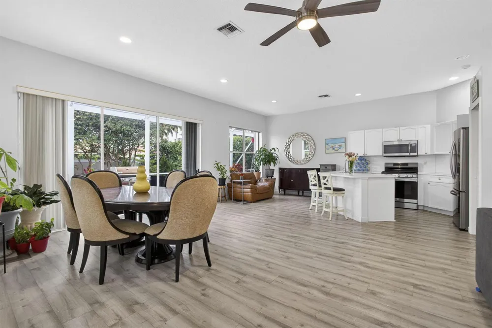 8281 Heritage Club Dr Drive West Palm Beach, FL 33412