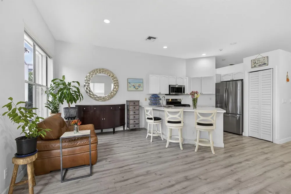 8281 Heritage Club Dr Drive West Palm Beach, FL 33412