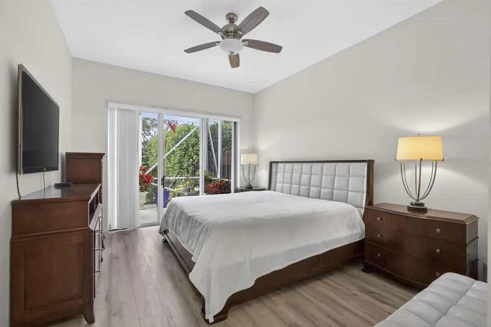 8281 Heritage Club Dr Drive West Palm Beach, FL 33412